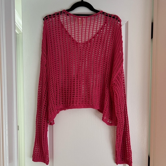 NWOT Bibi Hot Pink Mesh Knit Sweater w front pocket and flowy sleeves - Picture 6 of 6